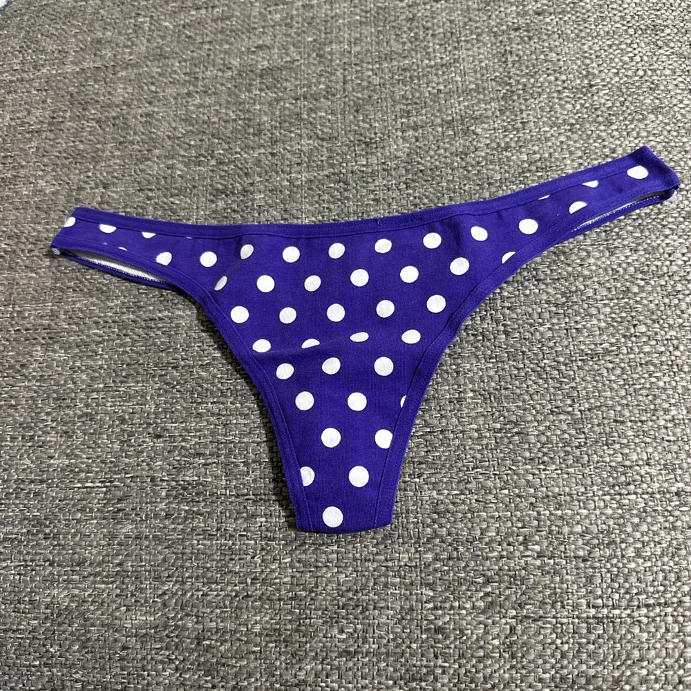 PINK Victoria’s Secret Thong Panty